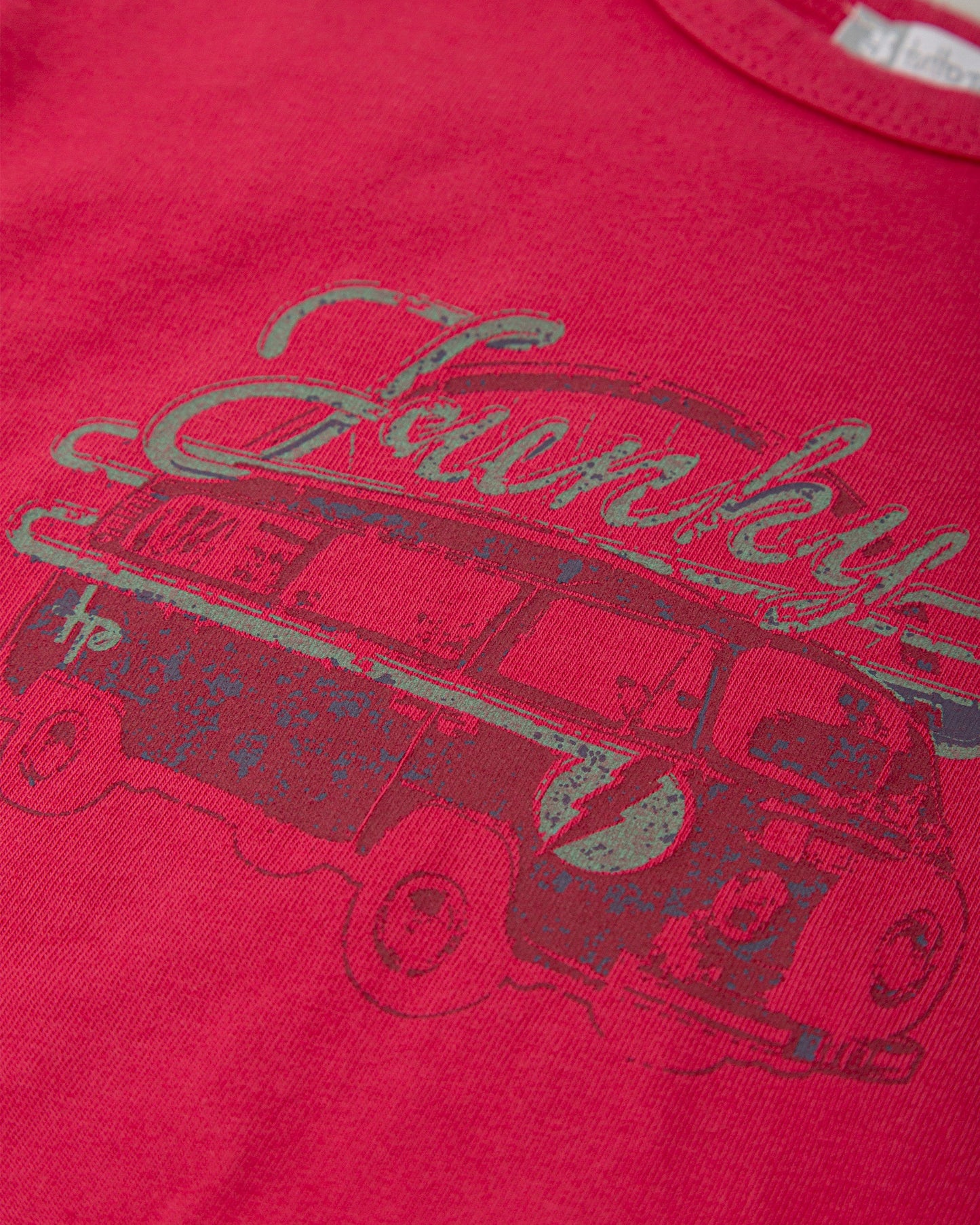 T-SHIRT DARK RED STRAWBERRY | Graphic T-Shirt – Red | Vintage Camper Style | 4624S25
